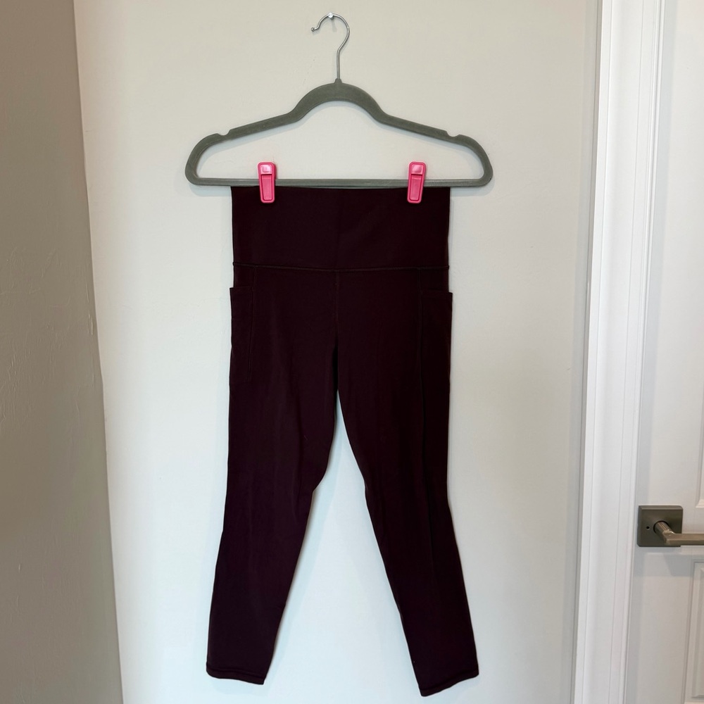 Athleta Burgundy Salutation Stash Pocket II 7/8 Tight Size Small Petite